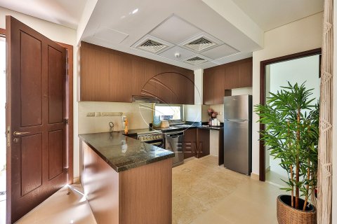 Townhouse de 2 chambres à Khalifa City, UAE No. 91325 18