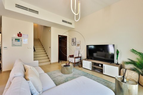 Townhouse de 2 chambres à Khalifa City, UAE No. 91325 16