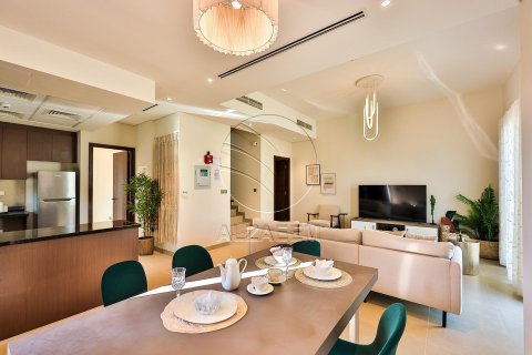 Townhouse de 2 chambres à Khalifa City, UAE No. 91325 23