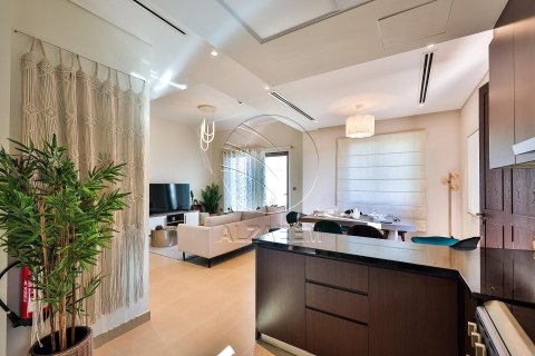Townhouse de 2 chambres à Khalifa City, UAE No. 91325 21
