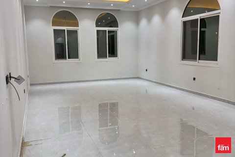 Villa de 5 chambres à Al Aweer, UAE No. 88672 9