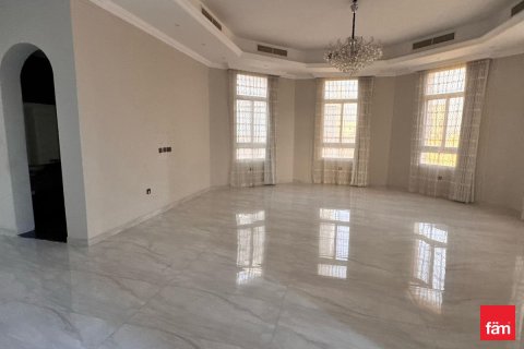 Villa de 5 chambres à Al Aweer, UAE No. 88672 7