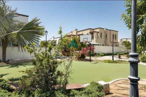 2 bedrooms Townhouse in Mirdif, UAE No. 6555 32