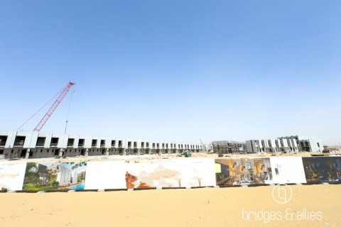 Villa de 4 dormitorios en Dubai Land, UAE No. 102404 6