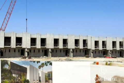 Villa de 4 dormitorios en Dubai Land, UAE No. 102404 5