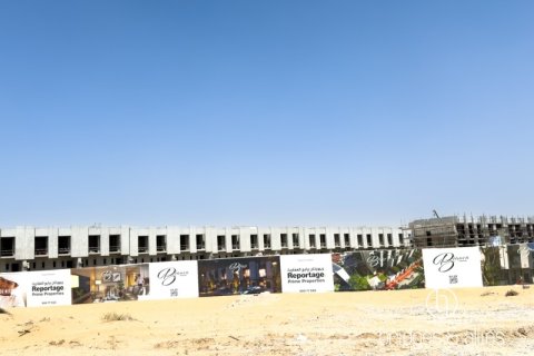 Villa de 4 dormitorios en Dubai Land, UAE No. 102405 3