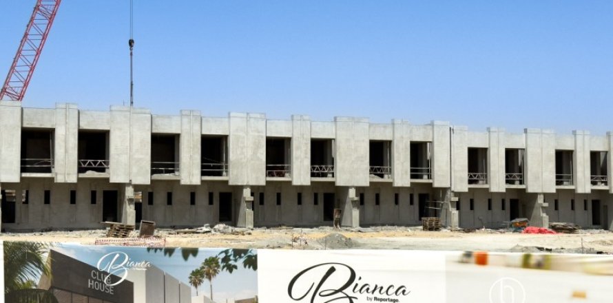 Villa de 4 dormitorios en Dubai Land, UAE No. 102405
