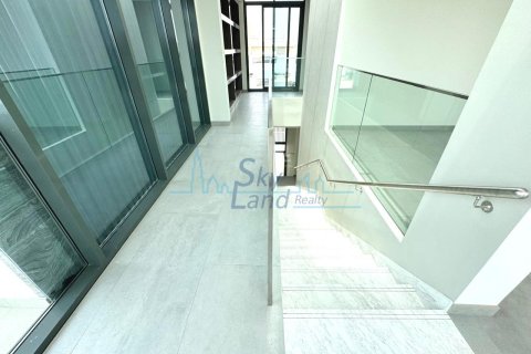 5 bedrooms Villa in Jumeirah, UAE No. 104867 27