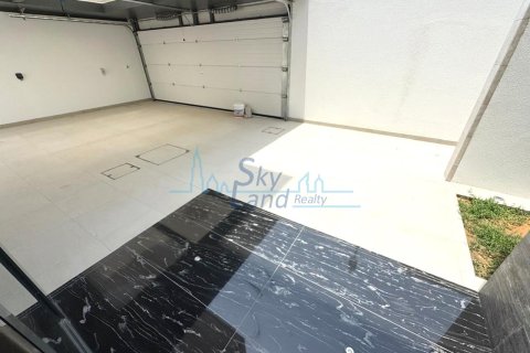 5 bedrooms Villa in Jumeirah, UAE No. 104867 16