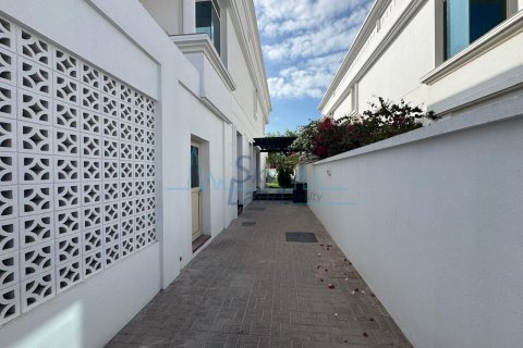 Villa de 4 chambres à Umm Suqeim, UAE No. 104868 9