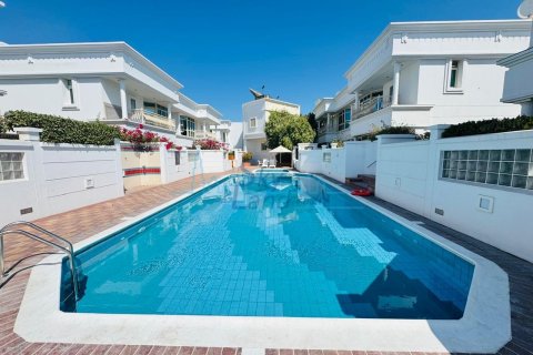 Villa de 4 chambres à Umm Suqeim, UAE No. 104868 38