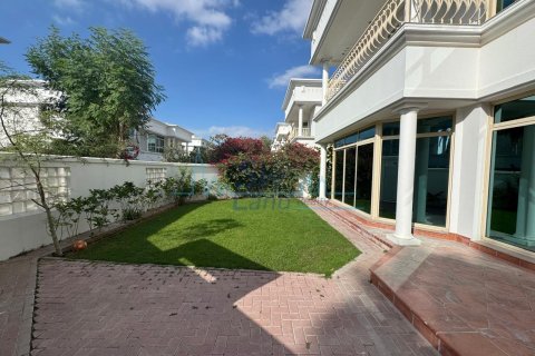 Villa de 4 chambres à Umm Suqeim, UAE No. 104868 20