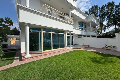 Villa de 4 chambres à Umm Suqeim, UAE No. 104868 17