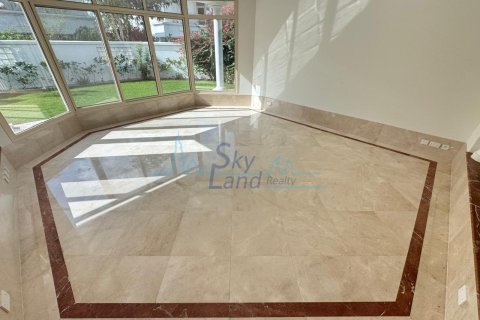 Villa de 4 chambres à Umm Suqeim, UAE No. 104868 35
