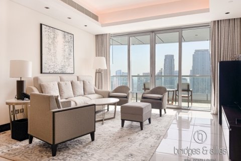 1 bedroom Apartment in Downtown Dubai (Downtown Burj Dubai), UAE No. 103647 3