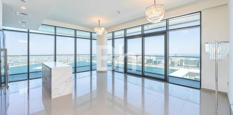Квартира с 3 спальнями в Dubai Harbour, ОАЭ №68878