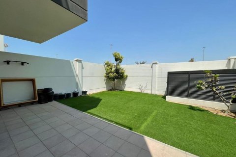 Commercial property de 5 dormitorios en Al Salam Street, UAE No. 79815 4