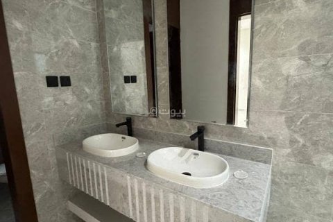 6 bedrooms Apartment in Riyadh, Saudi Arabia No. 67358 5