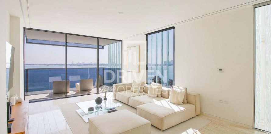 Apartment de 2 dormitorios en The Crescent, UAE No. 84747