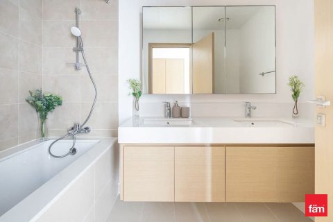 Appartement de 2 chambres à Dubai, UAE No. 102626 8