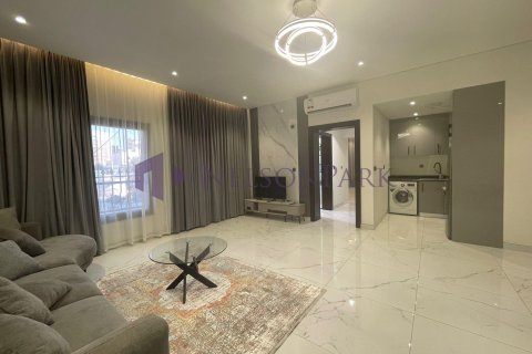 1 bedroom Apartment in Doha, Qatar No. 58374 3