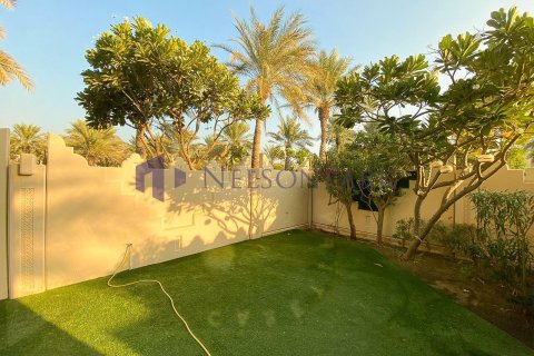 3 bedrooms Villa in Doha, Qatar No. 58404 9