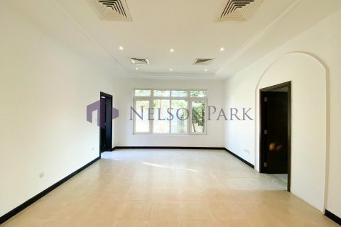 3 bedrooms Villa in Doha, Qatar No. 58404 19