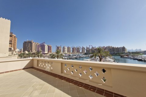 4 bedrooms Townhouse in Doha, Qatar No. 58396 6
