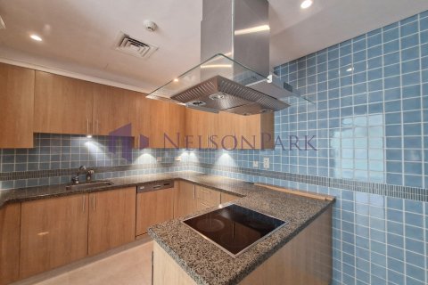 4 bedrooms Townhouse in Doha, Qatar No. 58396 8