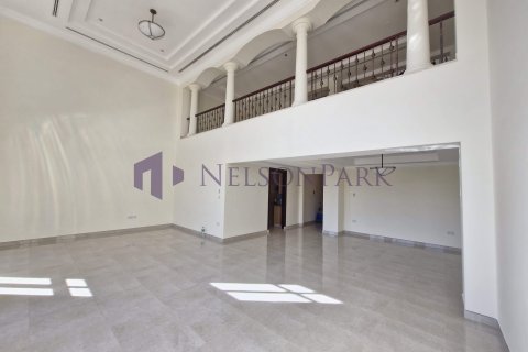 4 bedrooms Townhouse in Doha, Qatar No. 58396 9