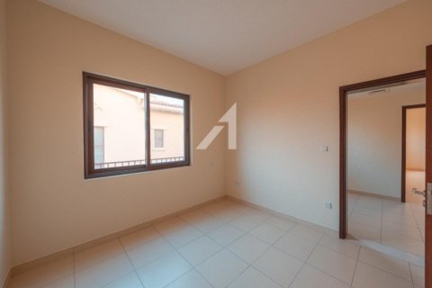 3 غرف نوم فيلا  رقم 105936 17