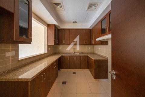 3 غرف نوم فيلا  رقم 105936 15