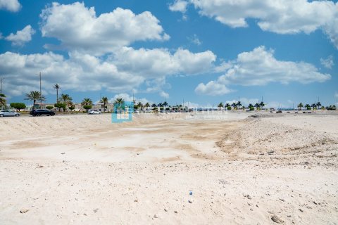 421m² Land in Al Shamkha, UAE No. 79833 2