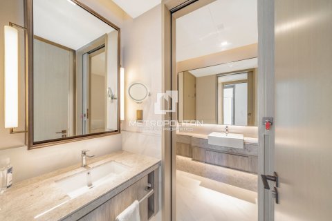 2 bedrooms Apartment in Address Harbour Point, UAE No. 77424 16