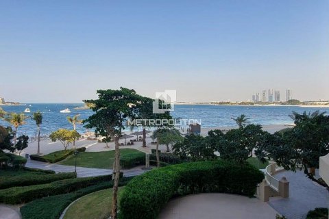 Квартира с 2 спальнями в Shoreline Apartments, ОАЭ №39887 3