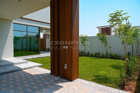 3 bedrooms Villa in Abu Dhabi, UAE No. 73322 12