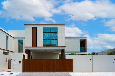 3 bedrooms Villa in Abu Dhabi, UAE No. 73322 1