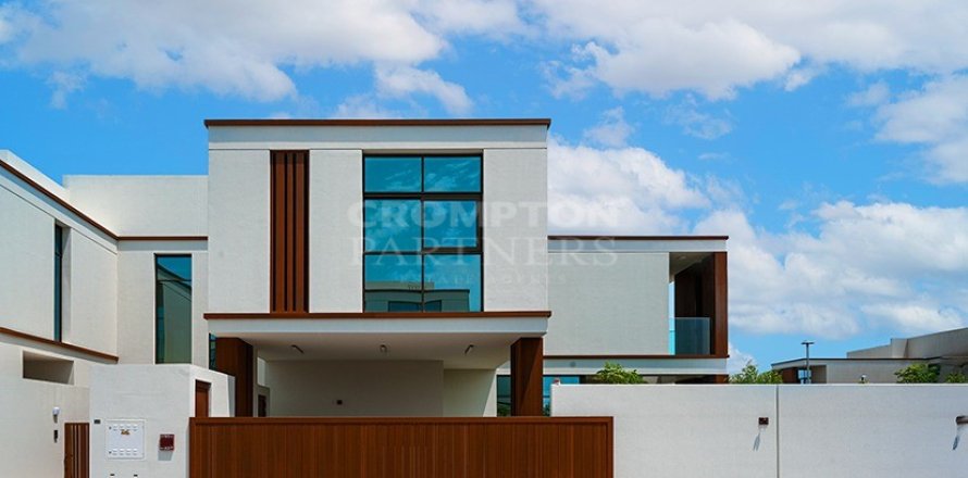 3 bedrooms Villa in Abu Dhabi, UAE No. 73322