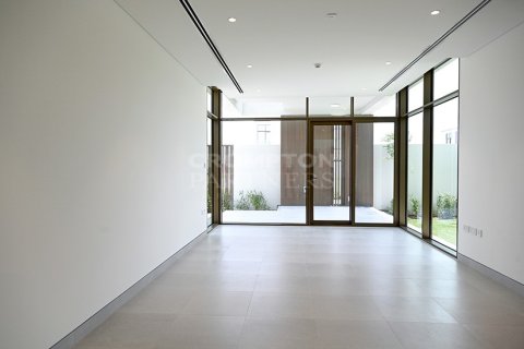 3 bedrooms Villa in Abu Dhabi, UAE No. 73322 6