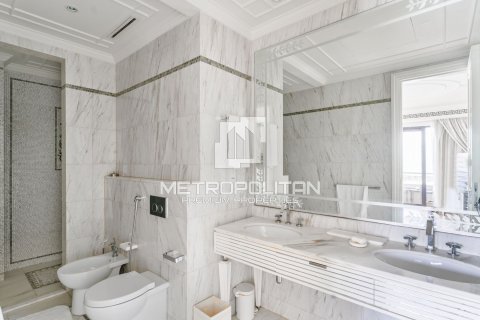 Apartment de 3 dormitorios en Palazzo Versace, UAE No. 10413 12
