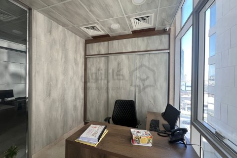 4 bedrooms Office in Manama, Bahrain No. 105490 2
