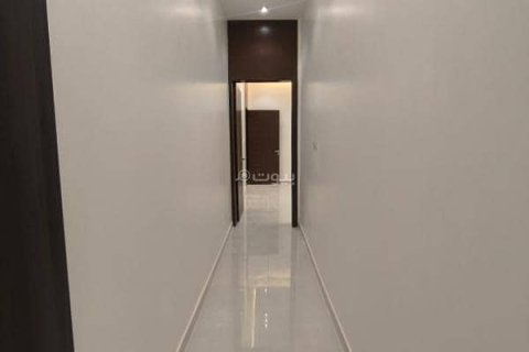 Villa de 5 dormitorios en Riyadh, Saudi Arabia No. 60021 6