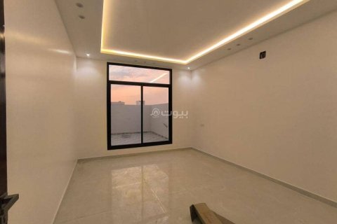 Villa de 5 dormitorios en Riyadh, Saudi Arabia No. 60021 17