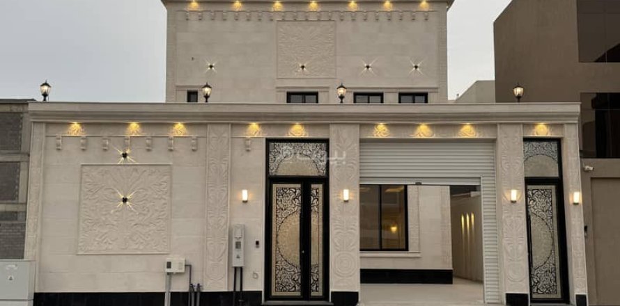 Villa de 8 dormitorios en Khobar, Saudi Arabia No. 59972