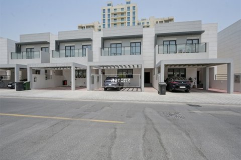 Townhouse de 3 dormitorios en Al Furjan, UAE No. 102994 2