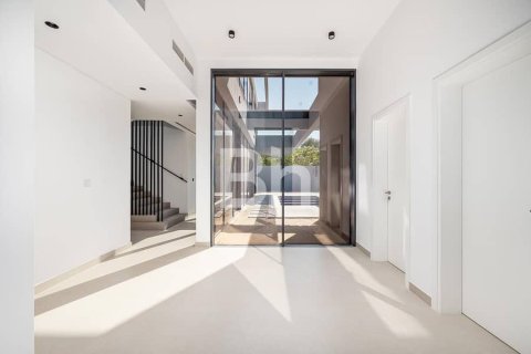Вилла с 5 спальнями в Tilal City, ОАЭ №63795 5