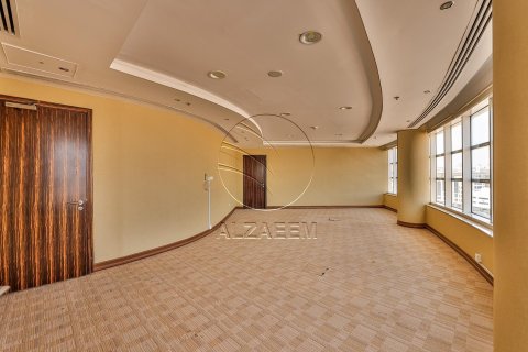 636مربع، عقار تجاري في Al Nahyan Camp, الإمارات العربية المتحدة رقم 91192 15