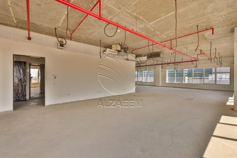 Commercial property de 661m² en Al Nahyan Camp, UAE No. 91191 15