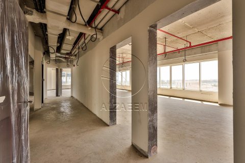 Commercial property de 661m² en Al Nahyan Camp, UAE No. 91191 5