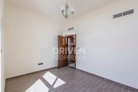 4 bedrooms Townhouse in District 11, UAE No. 84119 9